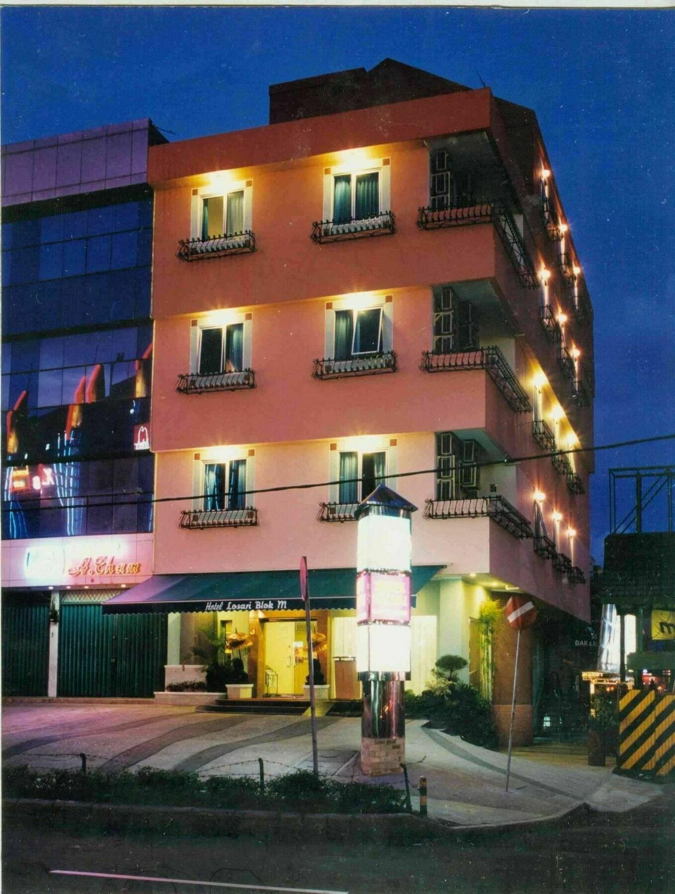 Losari Blok M Hotel Τζακάρτα Εξωτερικό φωτογραφία